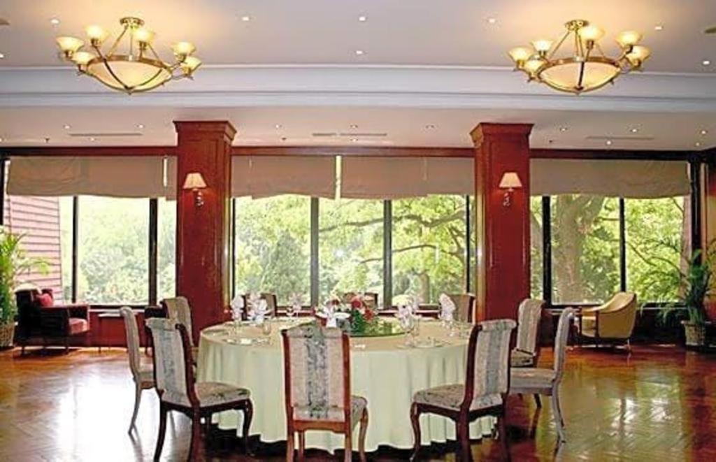 Cypress Hotel Jin Jiang Shanghai Esterno foto