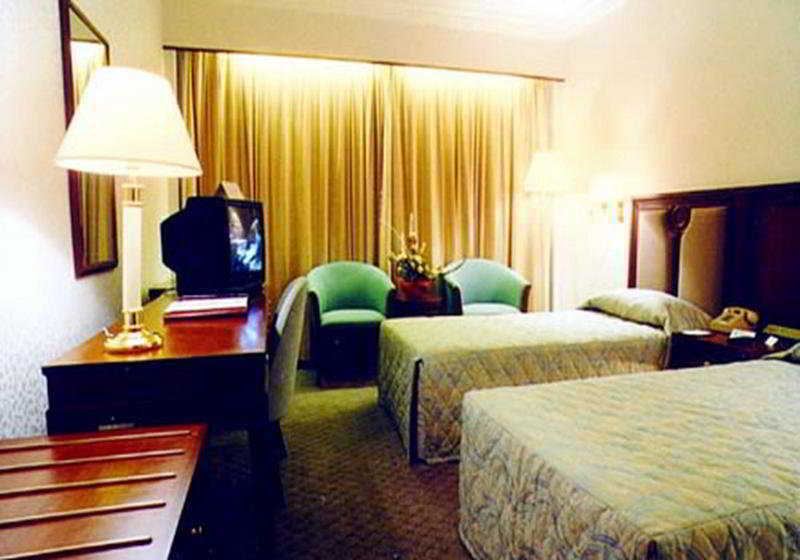 Cypress Hotel Jin Jiang Shanghai Esterno foto